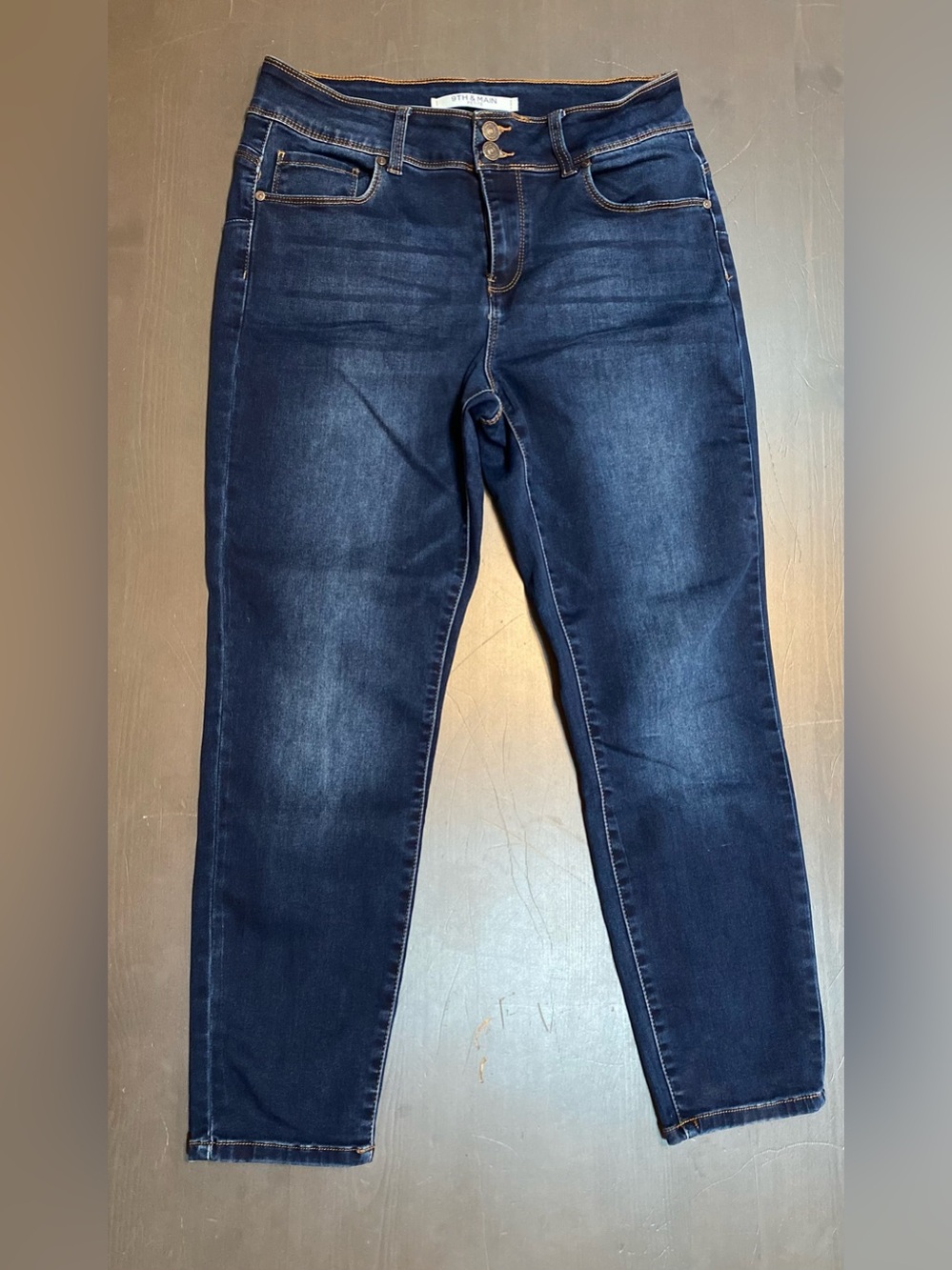 9th & Main Jeans 10P Dark Wash Double Button Curvy Skinny High Rise Stretch